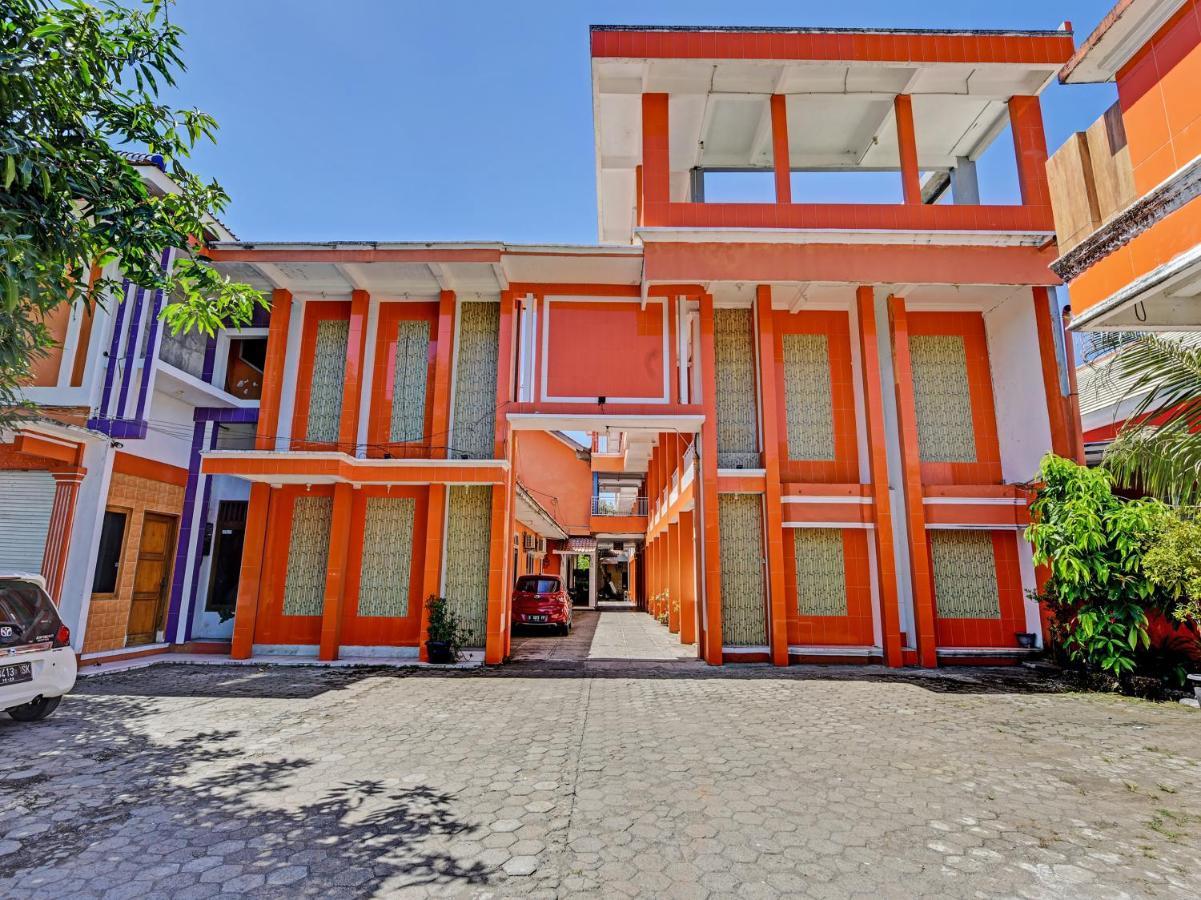Collection O 91489 Hotel Tanjung Permata Cilacap Esterno foto
