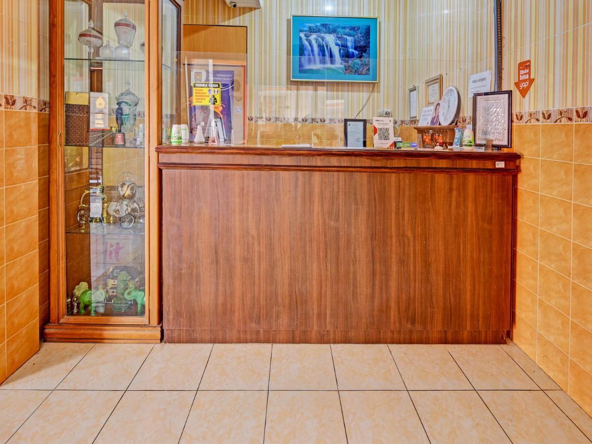 Collection O 91489 Hotel Tanjung Permata Cilacap Esterno foto